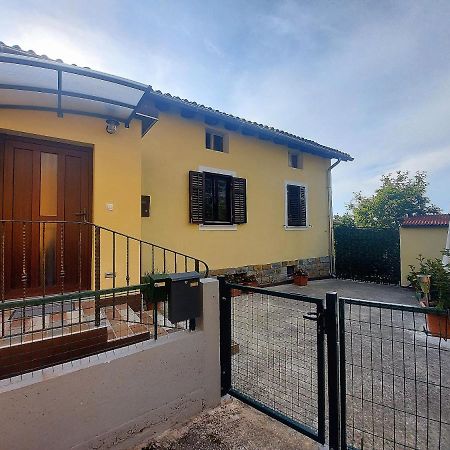 Apartma_Samy Izola Kültér fotó