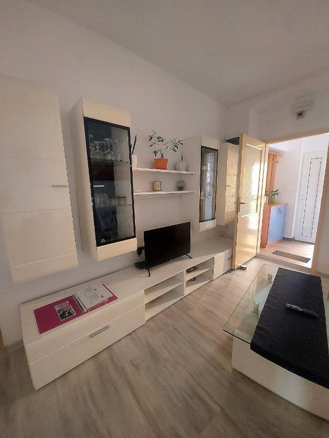 Apartma_Samy Izola Kültér fotó